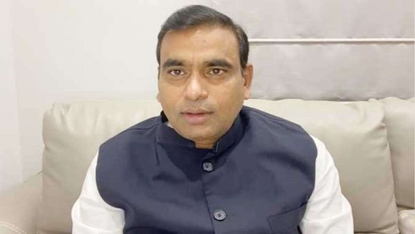 Telangana: 'बीआरएस नेता अपनी हार नहीं बर्दाश्त नहीं कर पा रहे', कांग्रेस का बीआरएस पर तीखा हमला