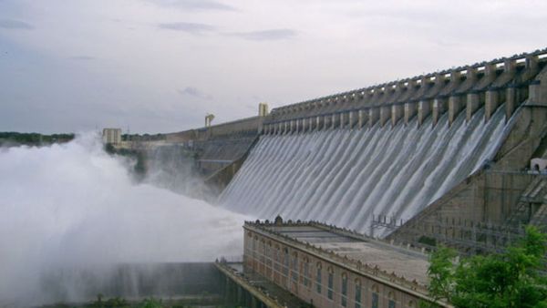 नागार्जुन सागर बांध विवाद: तेलंगाना और आंध्र प्रदेश के बीच तनाव बढ़ते ही तैनात की गई सीआरपीएफ