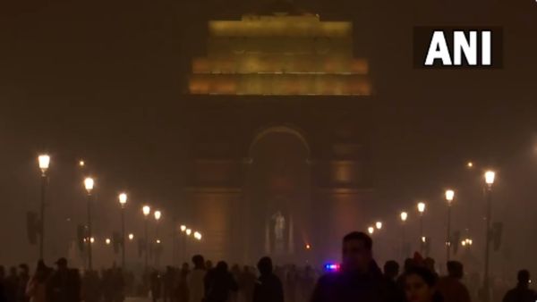 Aaj ka Mausam: दिल्ली में 2 दिनों तक 'कोल्ड डे' की वार्निंग, उत्तर भारत में कैसा रहेगा मौसम?