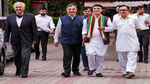 ‘INDIA गठबंधन' का अहम मुद्दा बनेगा चुनावी पारदर्शिता, Jabalpur में राज्य सभा सांसद विवेक तन्खा का बड़ा बयान