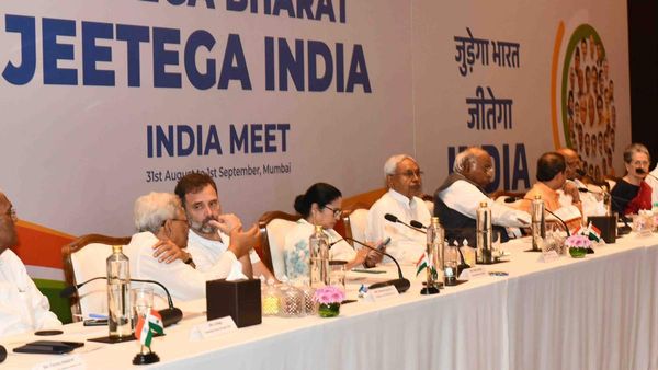 INDIA Alliance: शीतकालीन सत्र का पूरी तरह से बहिष्कार कर सकते हैं विपक्षी दल-सूत्र