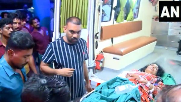 Kerala News: सबरीमाला तीर्थयात्रियों से भरी बस से ऑटो की भीषण टक्कर, हादसे में चालक समेत 5 लोगों की मौत