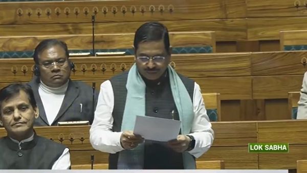 Parliament winter session: लोकसभा से 2 और सांसद किए गए निलंबित, जानिए कौन हैं?