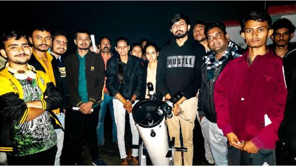 MP News: खजुराहो में अंतरिक्ष की अनोखी दुनिया देख पर्यटक होंगे रोमांचित, युवाओं को मिल रहे रोजगार के अवसर