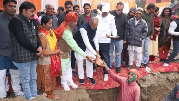 सोनीपत के जाटी कलां गांव पहुंची 'विकसित भारत संकल्प यात्रा', विधायक ने रखी ई-लाइब्रेरी की आधारशिला