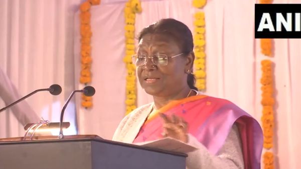 'पहला सुख निरोगी काया', डिवाइन हार्ट फाउंडेशन के समारोह में राष्ट्रपति मुर्मू और राजनाथ सिंह ने की शिरकत