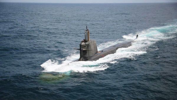 Indian Submarines: दुश्मन के हर पैंतरे के लिए तैयार भारतीय पनडुब्बियां