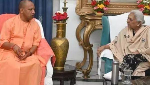 UP News: सीएम योगी ने की राज्यपाल आनंदीबेन पटेल से मुलाकात, मंत्रिमंडल विस्तार की अटकलें