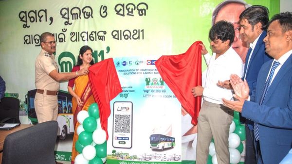 ओडिशा में LAccMI बसों में यात्री क्यूआर कोड के जरिए अब कर सकेंगे पेमेंट 