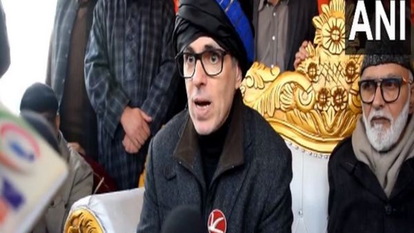 'सरकार को JK पुनर्गठन अधिनियम में संशोधन नहीं करना चाहिए', उमर अब्दुल्ला ने उठाए सवाल