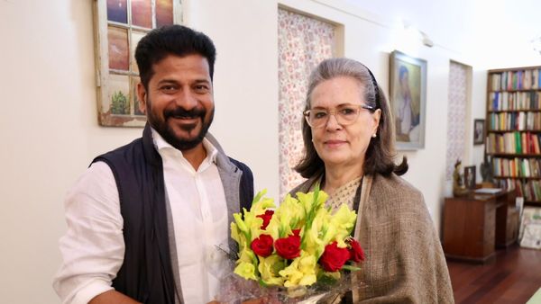 Telangana News: रेवंत रेड्डी का शपथ ग्रहण कल, शामिल होगा गांधी परिवार!