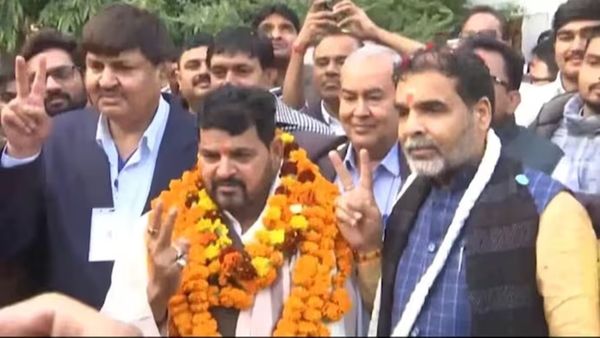 WFI President Suspend: सरकार ने नए कुश्ती संघ को किया निलंबित, संजय सिंह के सभी फैसले पर रोक