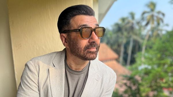 बचपन से इस बीमारी से पीड़ित हैं Sunny Deol, सही से नहीं पढ़ पाते थे डॉयलाग, खुद एक्टर ने किया खुलासा