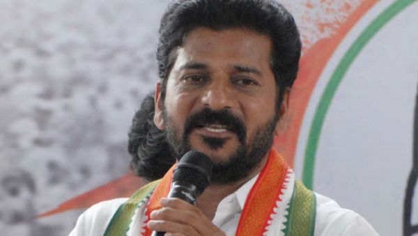 तेलंगाना सीएम रेवंत रेड्डी के भाई का ऑफिसियल काफिले में यात्रा करते हुए वीडियो हुआ वायरल