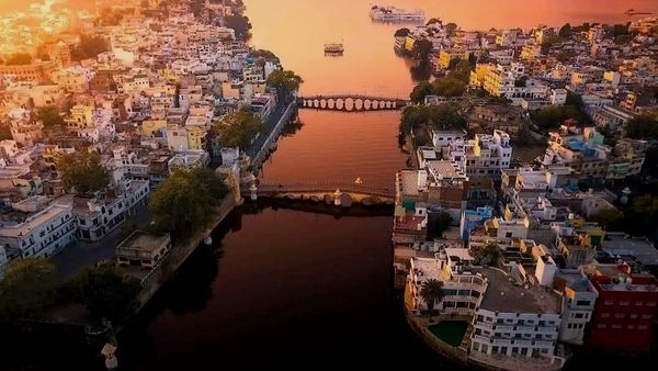New Year Party Udaipur: नए साल 2024 पर उदयपुर में बरसेंगे ₹ 100 करोड़,चौंका देगा एक रात का किराया