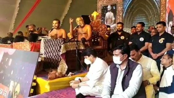 MP News: क्या ज्योतिरादित्य सिंधिया ही बनेंगे एमपी के मुख्यमंत्री ? जैन मुनि के वायरल वीडियो पर चर्चाएं तेज