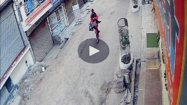 Gwalior News: CCTV फुटेज में हुआ ऐसा खुलासा कि देखकर चौंक गई ग्वालियर पुलिस, मां की साड़ी पहनकर निकला किशोर