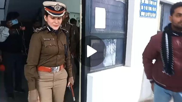 Gwalior News: सीएम मोहन यादव के निर्देश का दिखा असर, DIG कृष्णावेणी देशावतु ने एसपी ऑफिस का किया निरीक्षण
