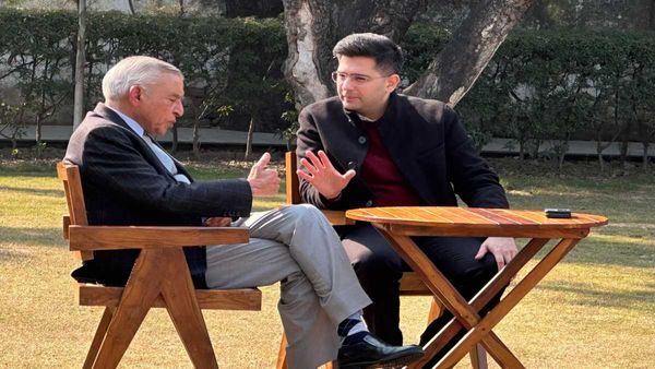 आप-कांग्रेस मिलकर लड़ रही चंडीगढ़ मेयर चुनाव, AAP सांसद राघव चड्ढा और कांग्रेस नेता पवन बंसल के बीच मुलाकात