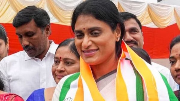 आंध्र प्रदेश: वाईएस शर्मिला का छलका दर्द, बोलीं- यह जगन का अपना काम है जिससे परिवार बंट गया