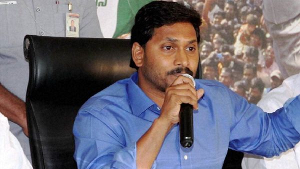 Andhra: विधानसभा चुनाव को लेकर दलों की बीच हलचल, YSRC का क्षेत्र प्रभारी नियुक्त करने पर मंथन जारी