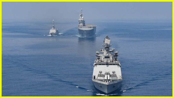 समुद्री डाकुओं को रोकने के लिए भारत ने उठाया बड़ा कदम, अरब सागर में तैनात किए 10 से अधिक खतरनाक युद्धपोत