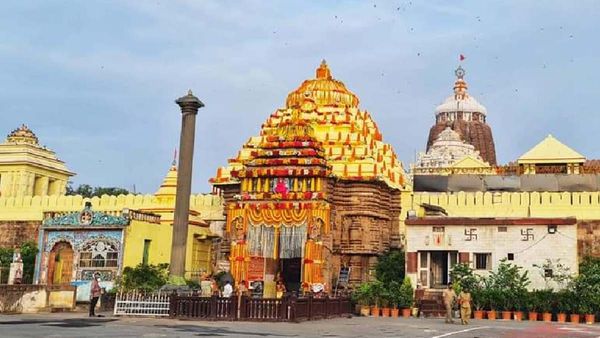 Arpan Rath: बामरा के सरपंचों ने लगाया दुर्व्यवहार का आरोप, अर्पण रथ कार्यक्रम से खुद को किया अलग