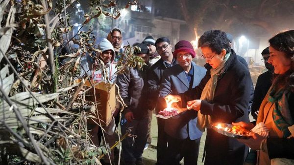 दिल्ली: 'सभी का जीवन सुख-समृद्धि से परिपूर्ण हो', शिक्षा मंत्री आतिशी ने लोहड़ी की दी बधाई