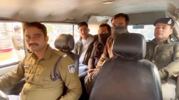 Bhind Katta Factory: भिंड की कट्टा फैक्ट्री में UP के लोग, हथियारों के जखीरे ने हिलाया पुलिस वालों का दिमाग