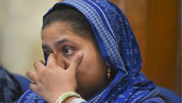 Bilkis Bano Case: 'बिलकिस के दोषी लापता नहीं, पुलिस की निगरानी में', अधिकारी का खुलासा