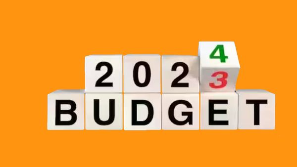Budget 2024: चुनावी साल में मोदी सरकार का राजकोषीय घाटा कम करने पर जोर, इन सेक्टर्स पर रहेगा फोकस