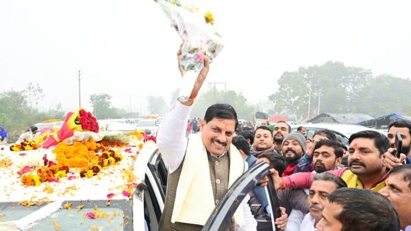 Satna News: सतना में मुख्यमंत्री के स्वागत में उमड़ा जनसैलाब, सड़क मार्ग से रीवा पहुंचे CM मोहन यादव