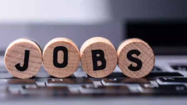 Bihar Legislative Council Recruitment: सचिवालय में निकली भर्ती, 1.6 लाख तक मिलेगी सैलरी, देखें डिटेल्स