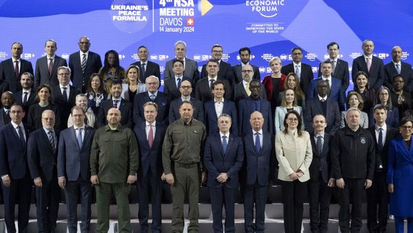 दावोस में यूक्रेन युद्ध शांति समझौते पर NSAs की बड़ी बैठक.. रूस को लेकर भारत को दी गई बड़ी जिम्मेदारी