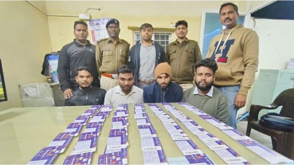 Fake T20 Ticket: इंदौर में बिक रहे थे T20 के नकली टिकट, पुलिस ने IND Vs AFG मैच के फर्जी टिकट किए बरामद