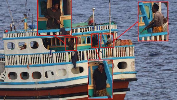 Indian Navy ने सोमाली लुटेरों के कब्जे से 19 पाकिस्तानी नाविकों को छुड़ाया, अरब सागर में किया गया था किडनैप