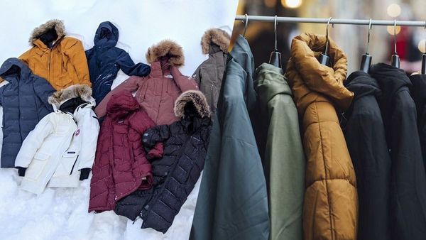 Winter Jackets: सर्दियों में कितने दिन में धो लेनी चाहिए जैकेट, क्या आपको पता है सही तरीका?