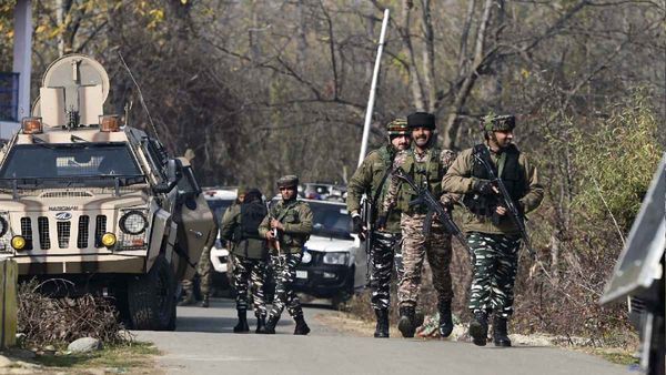 Jammu Kashmir: 2023 में 72 आतंकियों का सफाया, आतंकी घटनाओं में 63 प्रतिशत की कमी