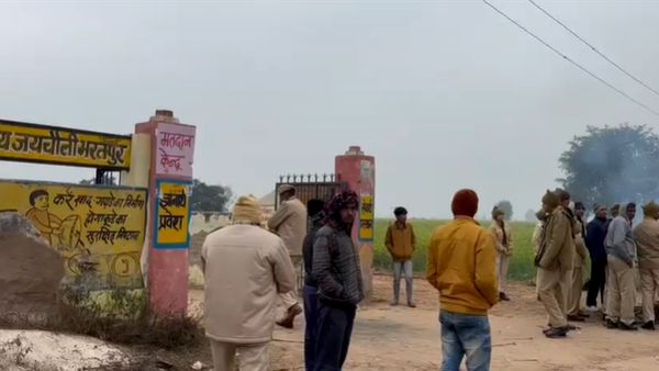 Jat Andolan Rajasthan: आरक्षण के लिए रेलवे ट्रैक के पास बैठे जाट, बोले-'राम मंदिर प्राण प्रतिष्‍ठा के बाद...'