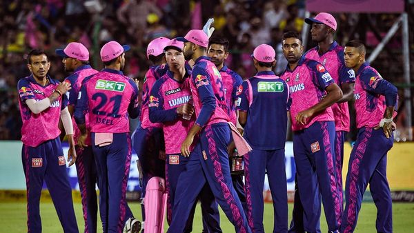 भारतीय टीम में इस खिलाड़ी की एंट्री देख हैरान दिग्गज, सरफराज खान को लेकर पूछा सवाल