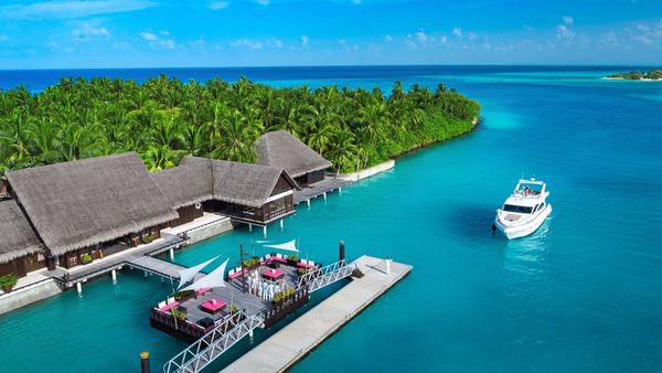 Lakshadweep Best Food: लक्षद्वीप घूमने जाने का कर रहे हैं प्लान, तो जरूर ट्राई करें ये स्ट्रीट फूड्स