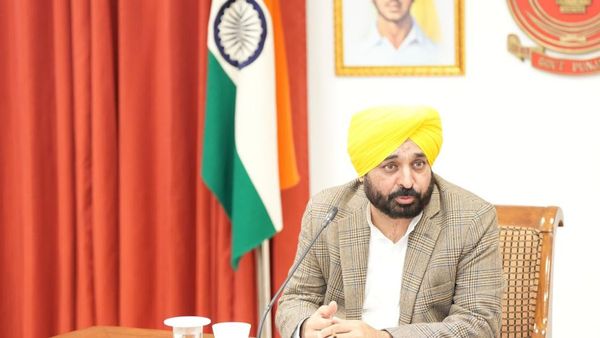 पंजाब: 'उनका योगदान आने वाली पीढ़ियों के मन में...', सुभाष चंद्र बोस की जयंती पर CM मान ने उन्हें नमन किया