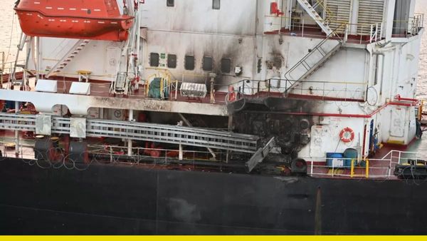 हूती विद्रोहियों ने अमेरिकी जहाज पर किया ड्रोन अटैक, बाल-बाल बचे 22 क्रू मेंबर, इंडियन नेवी ने भेजा वॉरशिप