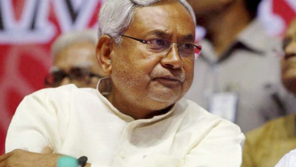 Opposition: नीतीश को किनारे कर कांग्रेस ने संभाल ली कमान