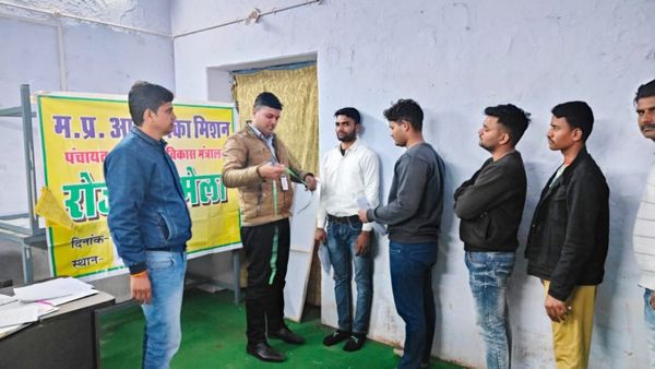 Jobs Alert! शिवपुरी के भर्ती कैंप में बड़े पैमाने पर हो रहा युवाओं का चयन, जानें कब तक लगेगा कैम्प