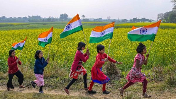 Republic Day 2024 Slogans: 'तुम मुझे खून दो मैं तुम्हें आजादी दूंगा....', इन नारों के साथ मनाएं गणतंत्र दिवस