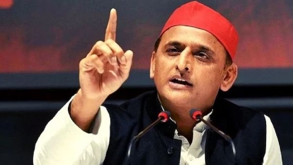 UP Politics: सपा नेता ने लगाया नीतीश कुमार और ओपी राजभर का ऐसा पोस्टर, नाराज हुए अखिलेश, पार्टी से किया बाहर