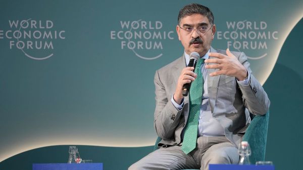 Pakistan: पाकिस्तान में भी रुपये को बदलने का किया गया ऐलान, भारत की नोटबंदी से क्या सीखा सबक?