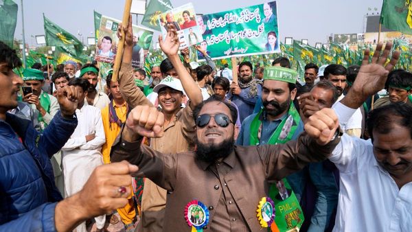 अल्पसंख्यक हिंदुओं को वोट देना हराम... पाकिस्तान चुनाव से पहले मुस्लिम वोटरों के लिए नफरती फतवा जारी