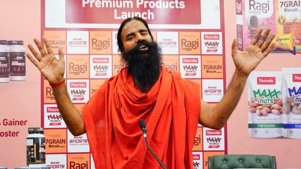 'मैंने ओवैसी कहा, ओबीसी नहीं', विवादित बयान पर बाबा रामदेव का यूटर्न, आप भी सुनिए क्या बोले?